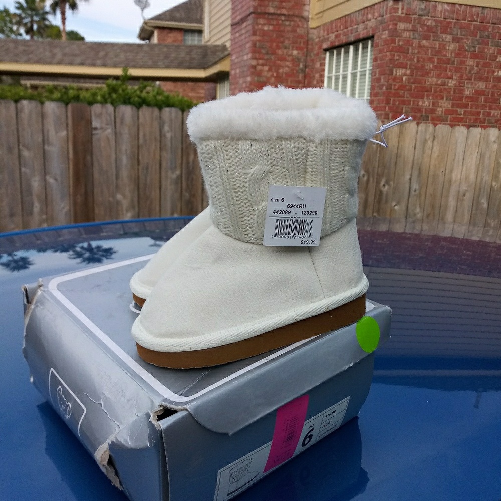 Kids boots